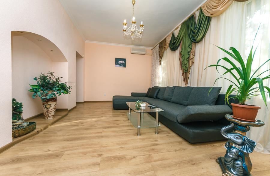 Two Bedroom Apartment On Liuteranska Street キエフ エクステリア 写真