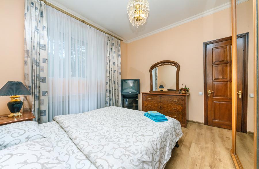 Two Bedroom Apartment On Liuteranska Street キエフ エクステリア 写真
