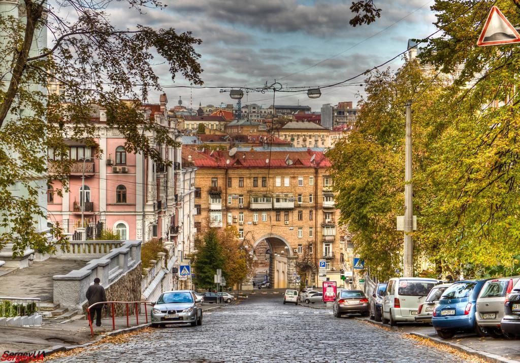 Two Bedroom Apartment On Liuteranska Street キエフ エクステリア 写真